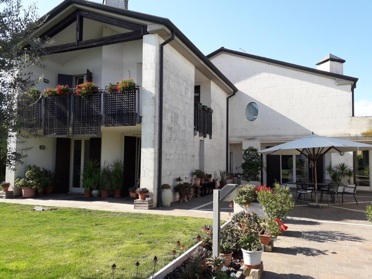 ヴェローナ Casa Tinaヴィラ エクステリア 写真